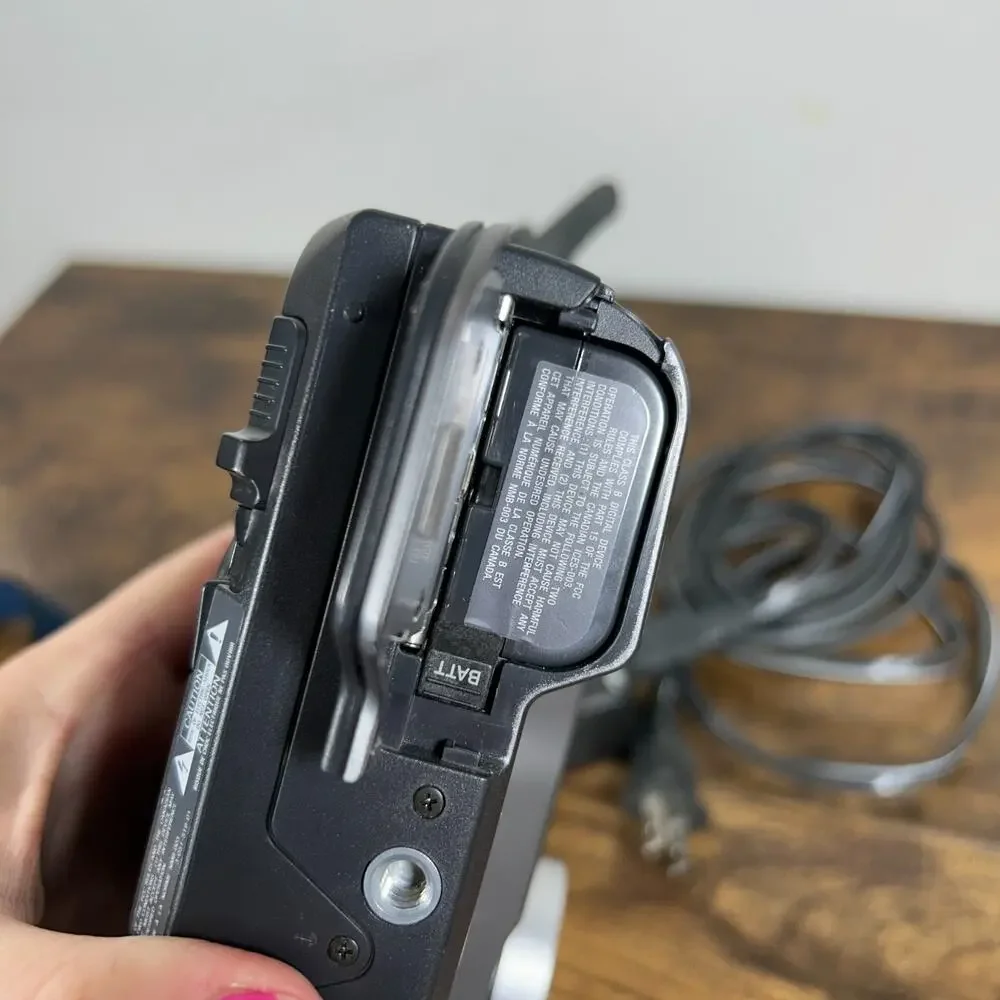 Sony Digital Camera Mavica MVC-FD73 0.4MP Silver Battery Charger WORKING